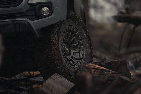 Фото дисков Black Rhino BARRAGE  на Toyota Tacoma III