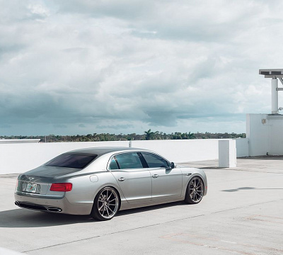 Фото дисков Anrky AN13 на Bentley Flying Spur II