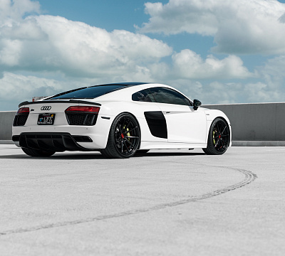 Фото дисков Strasse Wheels SV10 Deep Concave Duoblock на Audi R8 (4S)