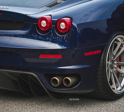 Фото дисков Strasse Wheels SV1 Deep Concave FS на Ferrari F430