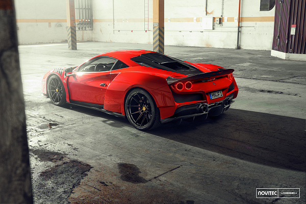 Фото дисков NOVITEC NF10 Черный глянец на Ferrari F8