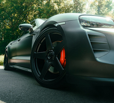 Фото дисков Vossen GEN-01 на Porsche Taycan I