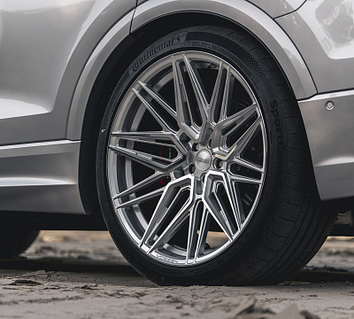 Фото дисков Vossen HF-7 на Audi Q8