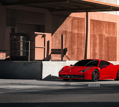 Фото дисков Strasse Wheels SM5R Deep Concave Monoblock на Ferrari 458