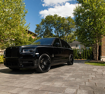 Фото дисков Vossen S17-13 на Rolls-Royce Cullinan