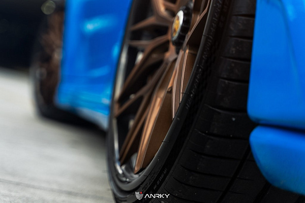 Фото дисков Anrky S3-X1 Сатиновая бронза на Porsche 911 VIII
