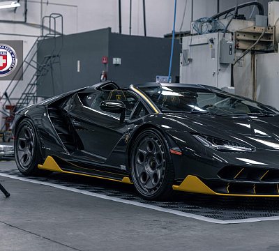 Фото дисков HRE 454 GTM на Lamborghini Centenario