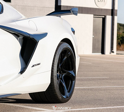 Фото дисков Anrky XR-105 на Chevrolet Corvette C8