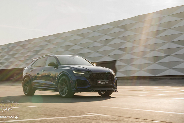 Фото дисков Vossen EVO-3R Глянцевый графит на Audi Q8