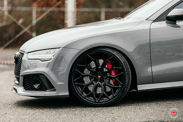 Фото дисков Vossen S17-01 Черный глянец на Audi A/RS 7 (4G)