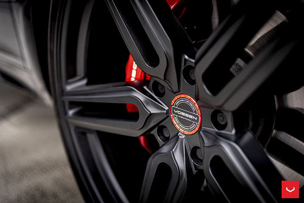 Фото дисков Vossen HF-1 Черный сатин на Porsche Cayenne III