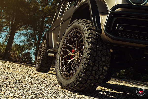 Фото дисков Vossen LC3-01T Сатиновая темная бронза на Mercedes-Benz G-Class III
