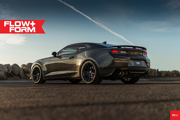 Фото дисков HRE FF04 Черный глянец на Chevrolet Camaro VI
