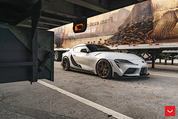 Фото дисков Vossen HF-5 Сатиновая бронза на Toyota Supra A90