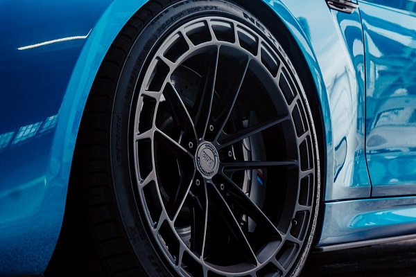 Фото дисков Bola FP3 Черный сатин на BMW 2/M2 (F22/F87)