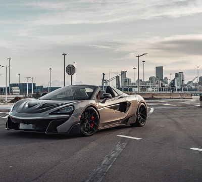 Фото дисков Vossen S21-01 на McLaren 570S