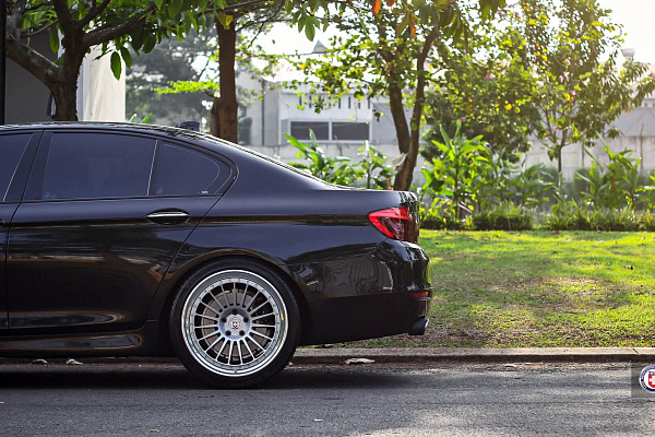Фото дисков HRE 309 Серебро на BMW 5/M5 (F10)
