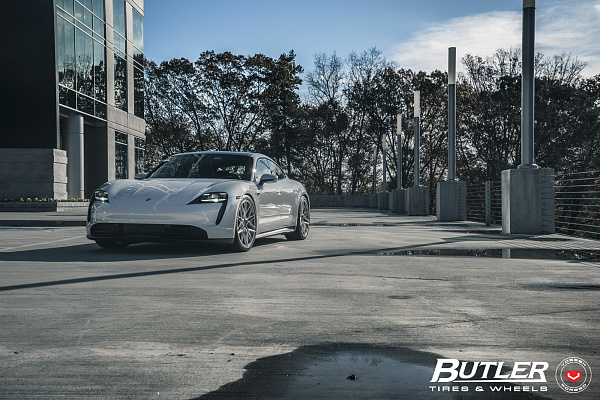 Фото дисков Vossen EVO-5R Глянцевый лак на Porsche Taycan I