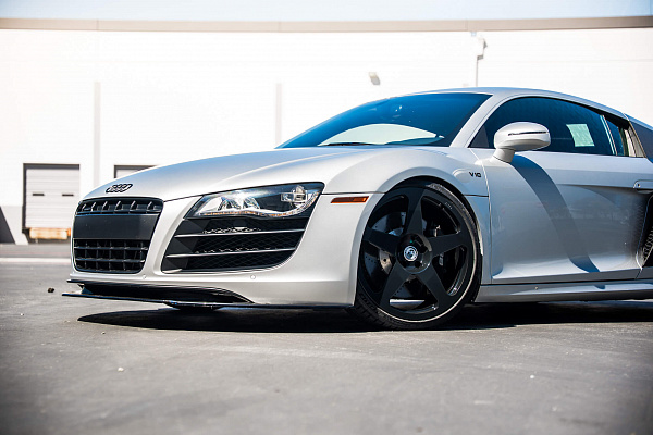 Фото дисков HRE 305M Черный глянец на Audi R8 (Typ 42)