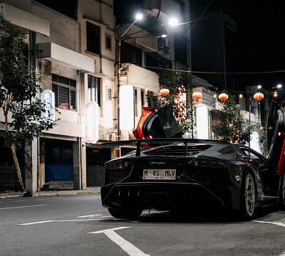 Фото дисков Brixton Forged NC01-R на Lamborghini Aventador