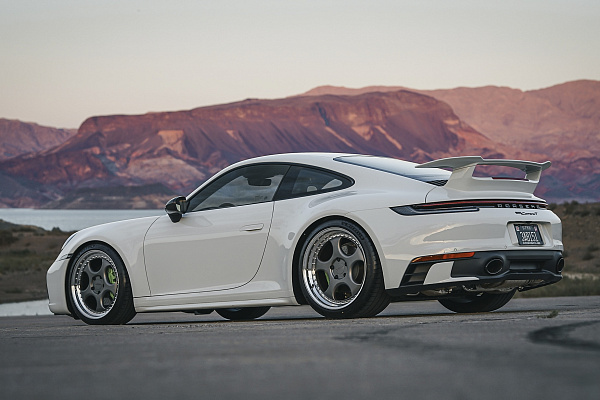 Фото дисков Rotiform CUP Матовый графит на Porsche 911 VIII