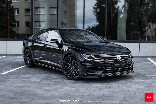 Фото дисков Vossen HF-4T Черный глянец на Volkswagen Arteon