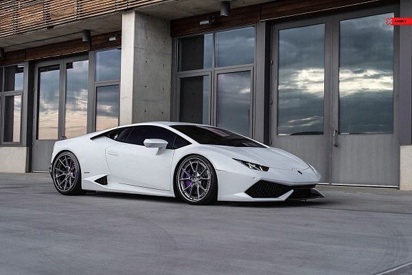 Фото дисков Anrky AN32 Глянцевый темный лак на Lamborghini Huracan