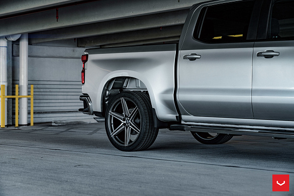 Фото дисков Vossen HF6-2 Алмазная проточка на Chevrolet Silverado IV