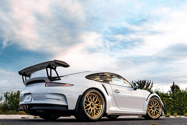 Фото дисков Anrky RS1 Сатиновое золото на Porsche 911 VII