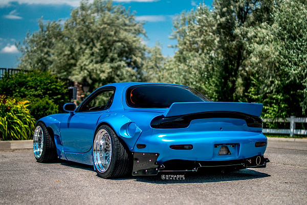 Фото дисков Strasse Wheels SC20 Retro Глянцевый лак на Mazda RX-7 III