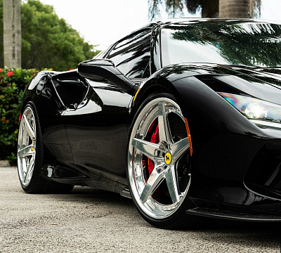 Фото дисков Anrky RS5.3 на Ferrari F8