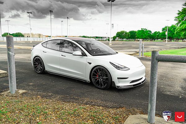 Фото дисков Vossen HF-4T Алмазная проточка на Tesla Model 3