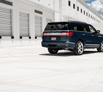 Фото дисков Vossen HF6-2 на Lincoln Navigator IV