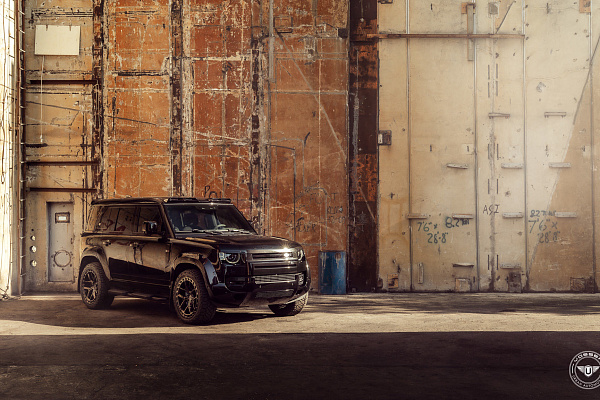 Фото дисков Vossen UV-X Черный глянец на Land Rover Defender II