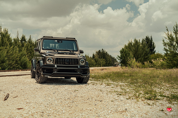 Фото дисков Vossen LC3-01 Глянцевый темный лак на Mercedes-Benz G-Class III