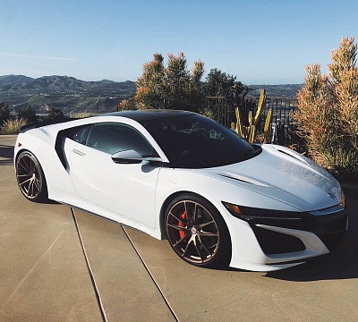 Фото дисков HRE P104 на Acura NSX II