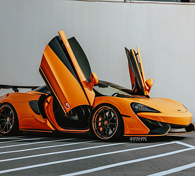 Фото дисков Strasse Wheels SV10T Deep Concave FS на McLaren 570S