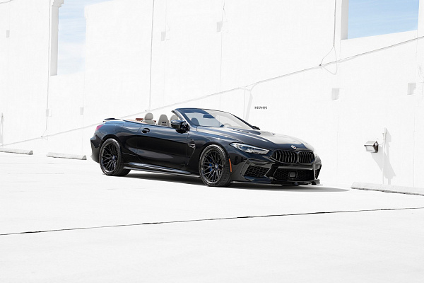 Фото дисков Strasse Wheels SV10M Track Другой цвет на BMW 8/M8