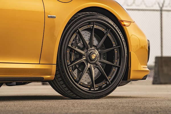 Фото дисков Strasse Wheels SV10 Deep Concave FS Черный матовый на Porsche 911 VII