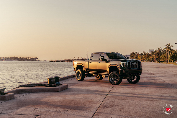 Фото дисков Vossen VFX-03 Глянцевый темный лак на GMC Sierra IV