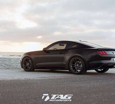 Фото дисков HRE FF04 на Ford Mustang VI