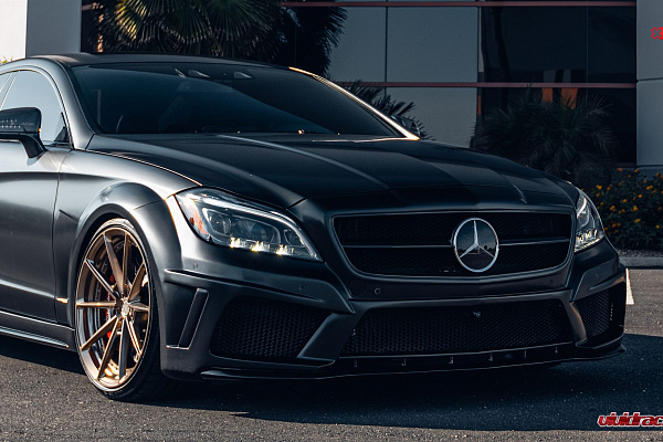 Фото дисков Anrky AN28 Глянцевое темное золото на Mercedes-Benz CLS (C218)