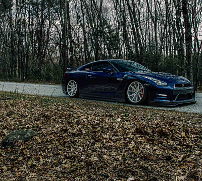 Фото дисков Vossen VFS-1 на Nissan GT-R