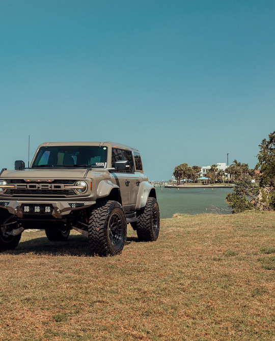 Фото дисков HFX-1 (6-Lug) Черный сатин на Ford Bronco
