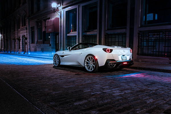 Фото дисков HRE P104SC Сатиновый лак на Ferrari Portofino
