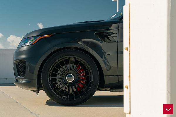 Фото дисков Vossen HF-8 Черный глянец на Range Rover Sport II