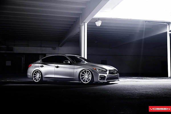 Фото дисков Vossen CVT Серебро на Infiniti Q50