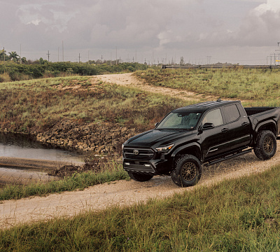 Фото дисков Vossen HFX-1 (6-Lug) на  Toyota Tacoma IV