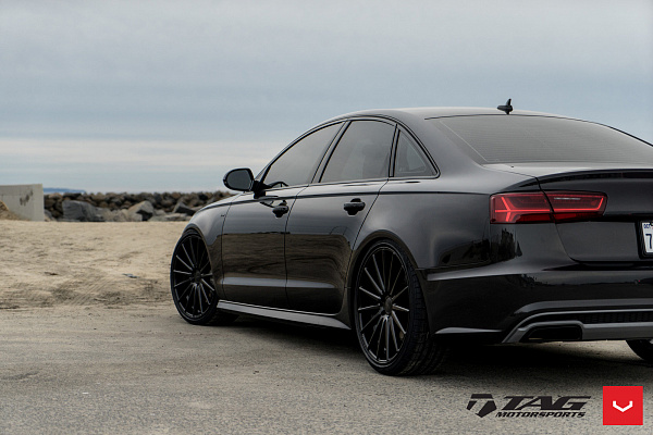 Фото дисков Vossen VFS-2 Черный глянец на Audi A/RS 6 (C7)