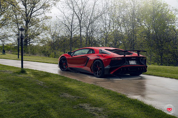 Фото дисков Vossen S21-01 Черный глянец на Lamborghini Aventador